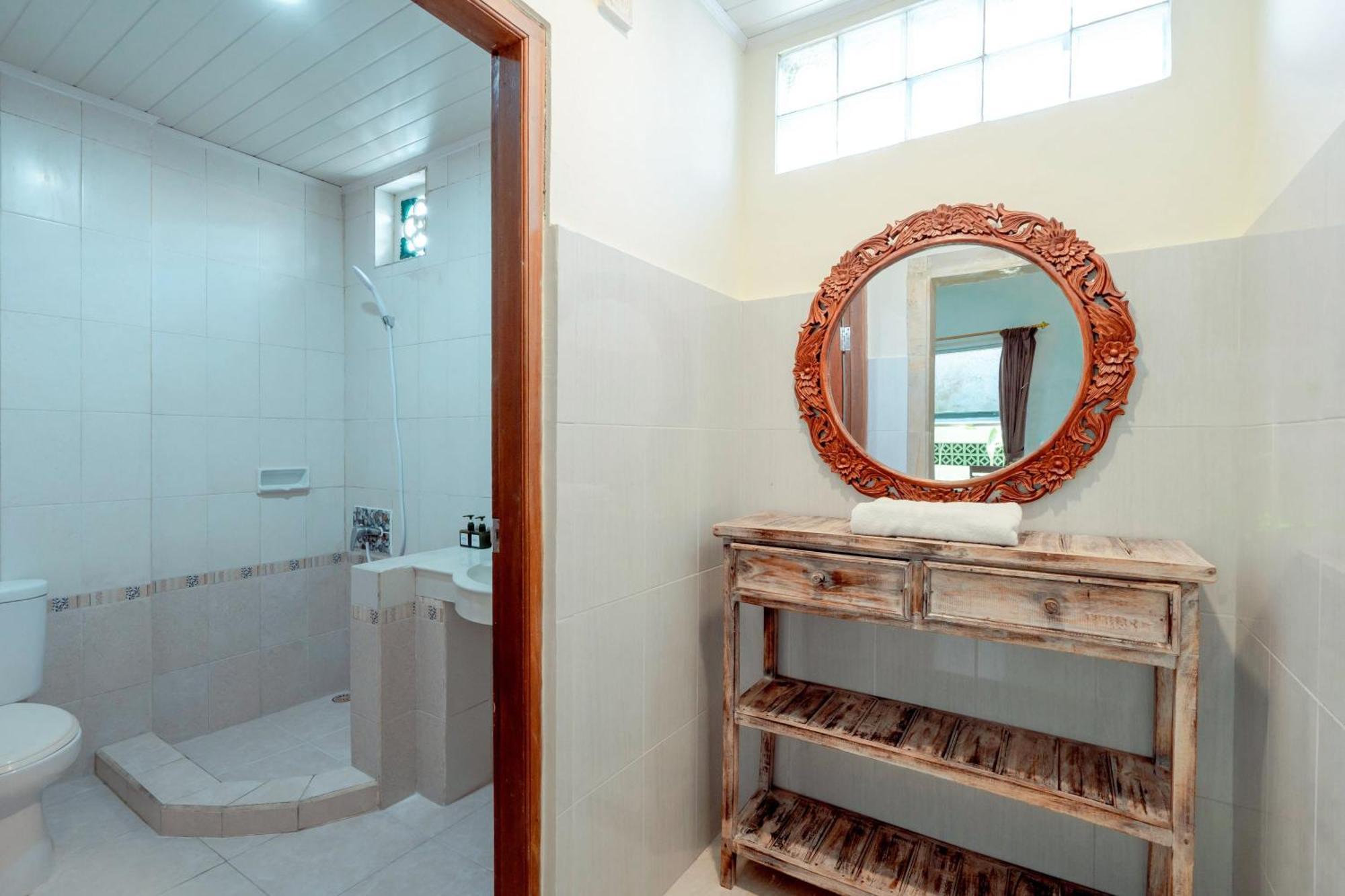 Urbanview Hotel Rasa Sayang Inn Tanjung Benoa Bali Kuta Selatan Exteriér fotografie